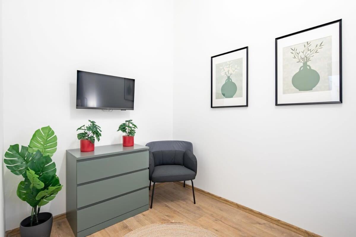 Central - New - Comfy Ac Studio Budapest Exterior foto